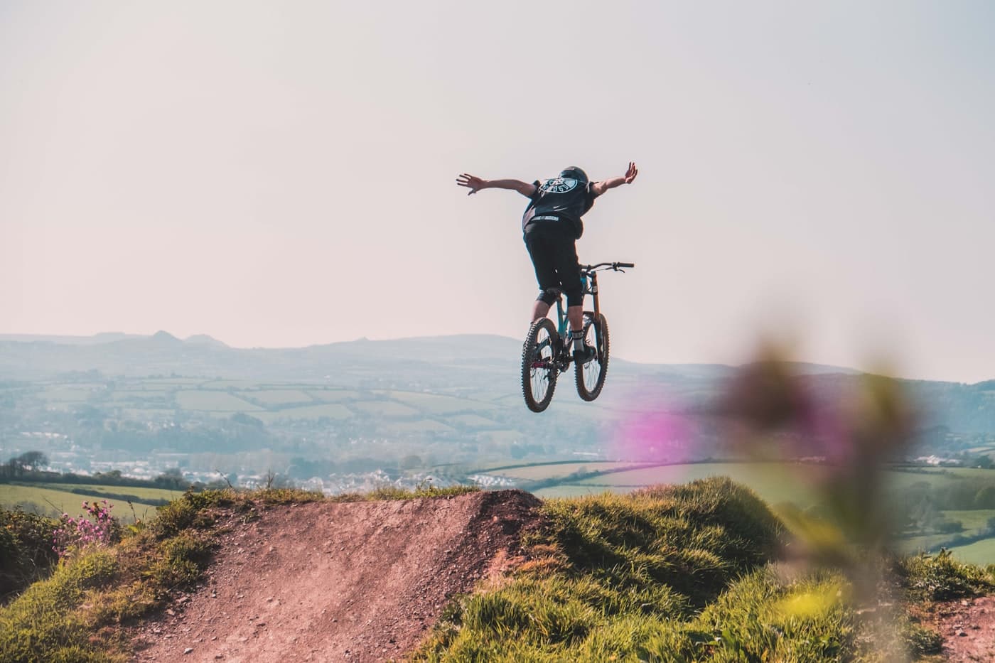 Cycliste en montagne